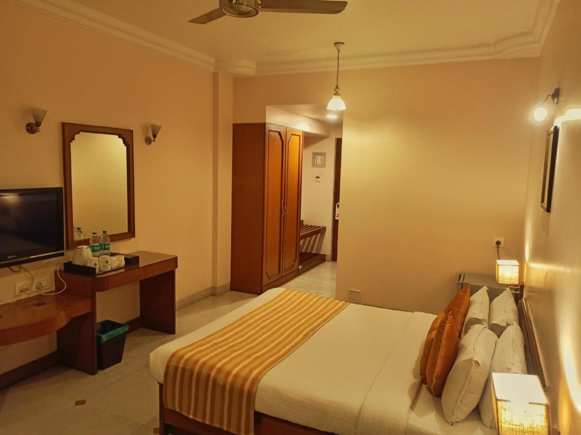 Kailash Parbat Hotel لونافالا المظهر الخارجي الصورة
