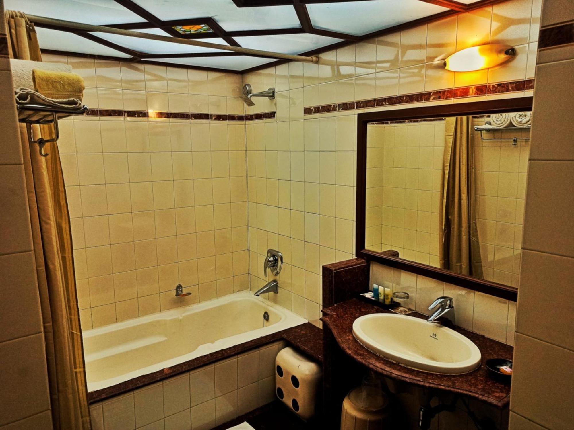 Kailash Parbat Hotel لونافالا المظهر الخارجي الصورة
